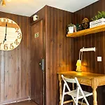 Cozy Charming Flat In Flowers Garden! *