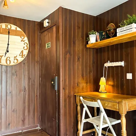 Cozy Charming Flat In Flowers Garden! *