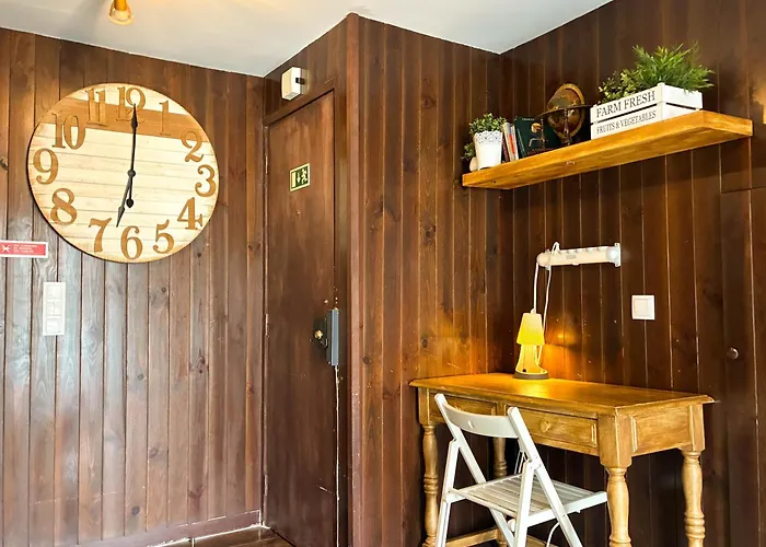 Cozy Charming Flat In Flowers Garden! *