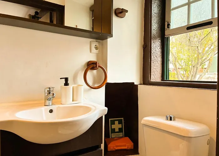 Cozy Charming Flat In Flowers Garden! شقة *